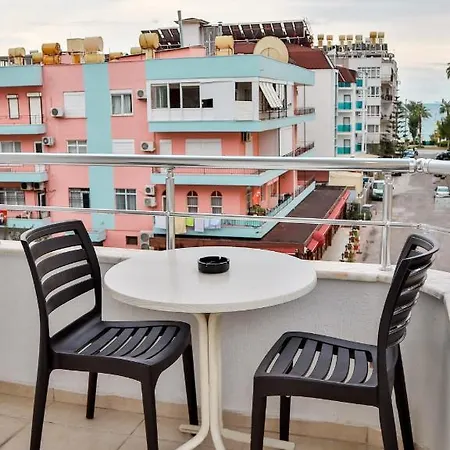 Kleopatra Icaria Lejlighedshotel 2*